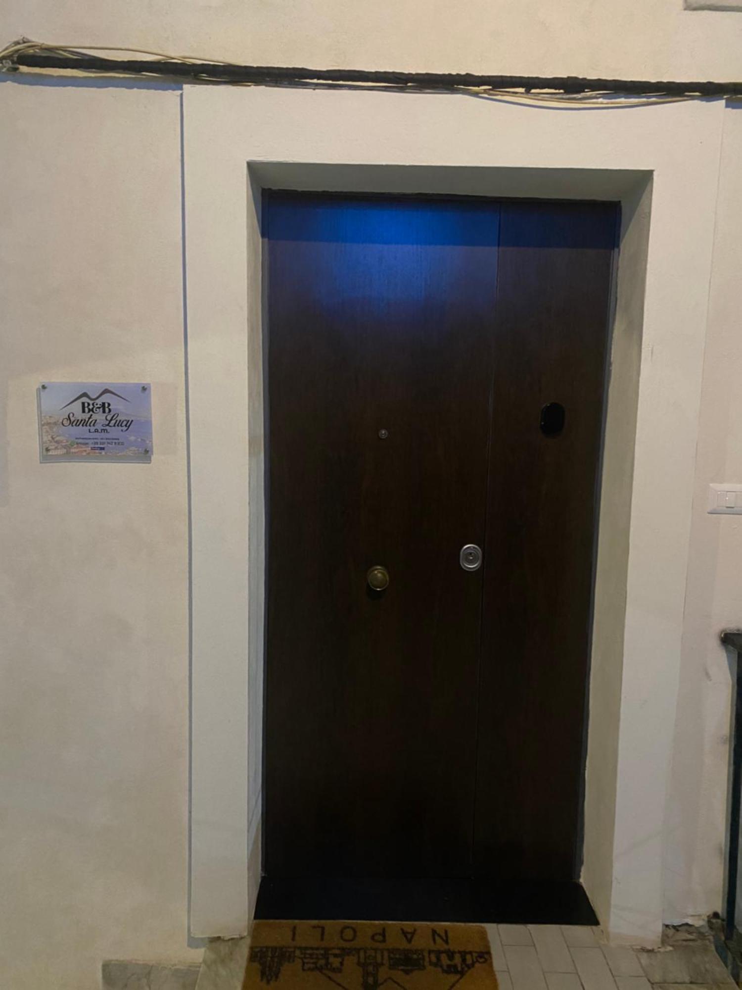 B&B Santa Lucy L.A.M. 나폴리 외부 사진